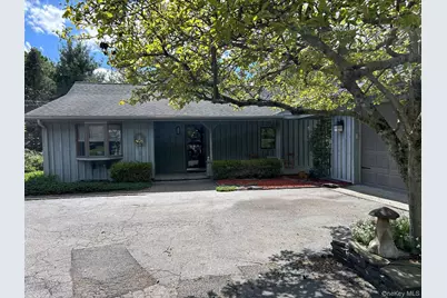 30 Daisy Lane, Poughkeepsie, NY 12603 - Photo 1