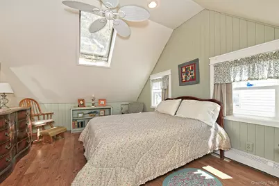 27 Blossom Lane, Levittown, NY 11756 - Photo 23