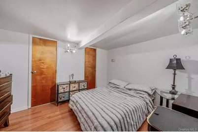 69-08 69th Place, Glendale, NY 11385 - Photo 25