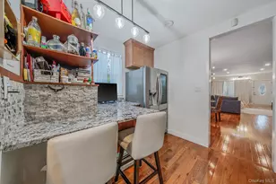 69-08 69th Pl, Glendale, NY 11385 - Photo 9