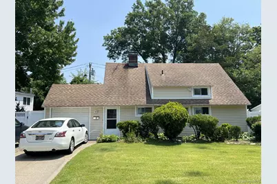 7 Hope Lane, Hicksville, NY 11801 - Photo 1