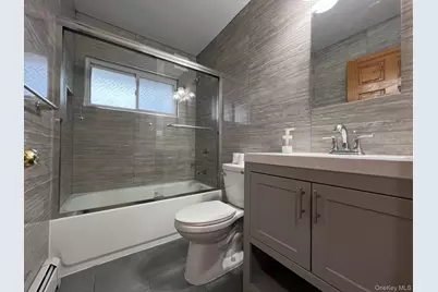 7 Hope, Hicksville, NY 11801 - Photo 15
