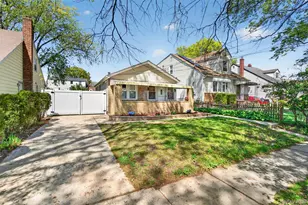 500 Pershing Blvd, Rockville Centre, NY 11570 - Photo 3