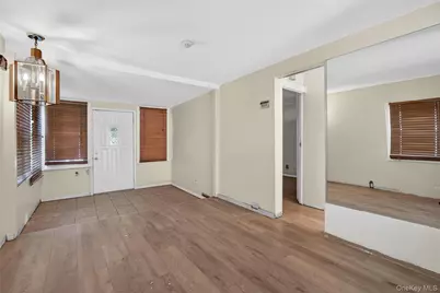 500 Pershing Boulevard, Rockville Centre, NY 11570 - Photo 13