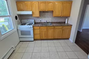 523 Hawthorne Ave, Uniondale, NY 11553 - Photo 3