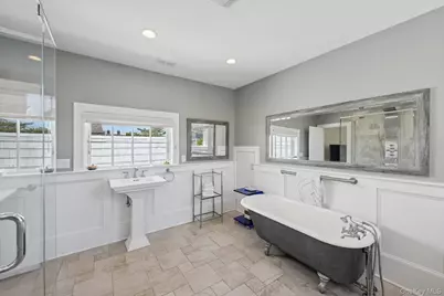 189 Main Street, Sag Harbor, NY 11963 - Photo 23