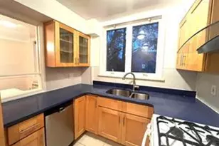 1945 Paulding Ave, Bronx, NY 10462 - Photo 9