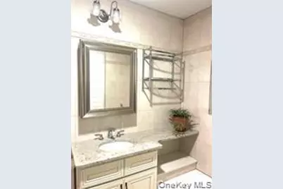 1945 Paulding Avenue, Bronx, NY 10462 - Photo 11