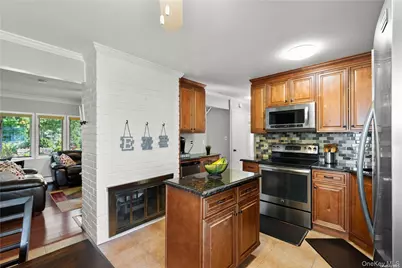 64 Arrow Lane, Hicksville, NY 11801 - Photo 3