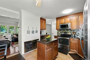64 Arrow Ln, Hicksville, NY 11801 - Photo 3