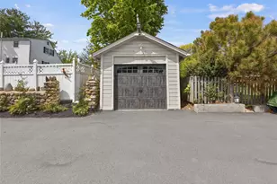 109 W Park Ave, Pearl River, NY 10965 - Photo 47