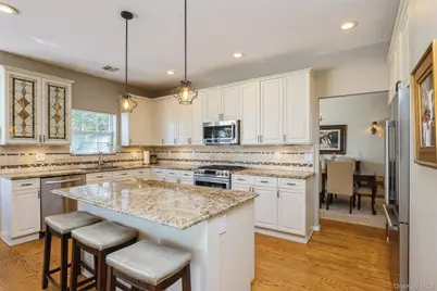 96 Fairway View Drive, Commack, NY 11725 - Photo 15