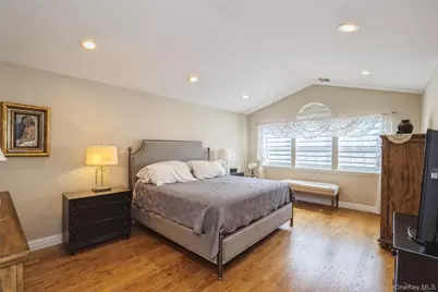 96 Fairway View Drive, Commack, NY 11725 - Photo 23