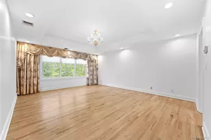 11 Belvedere Ct, Manhasset, NY 11030 - Photo 25