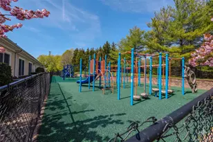 11 Belvedere Ct, Manhasset, NY 11030 - Photo 45