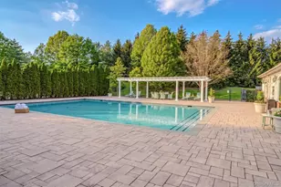 11 Belvedere Ct, Manhasset, NY 11030 - Photo 43