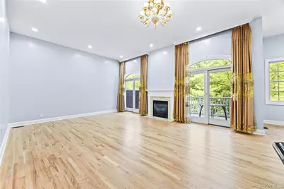 11 Belvedere Court, Manhasset, NY 11030 - Photo 17