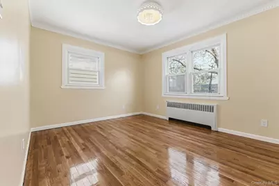 15073 Foch Boulevard, Jamaica, NY 11434 - Photo 7