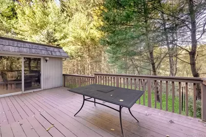 8 Kings Gate Road, Suffern, NY 10901 - Photo 23
