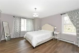 1246 Oakfield Ave, Wantagh, NY 11793 - Photo 15