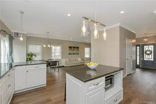 1246 Oakfield Ave, Wantagh, NY 11793 - Photo 11