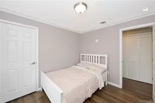 1246 Oakfield Ave, Wantagh, NY 11793 - Photo 17