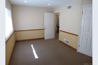122 Forest Avenue #Rear, Glen Cove, NY 11542 - Photo 11