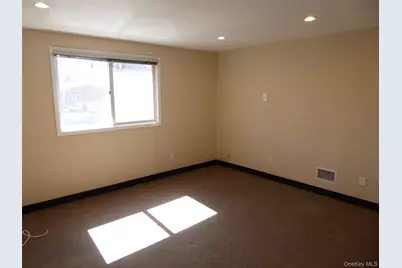 122 Forest Avenue #Rear, Glen Cove, NY 11542 - Photo 19
