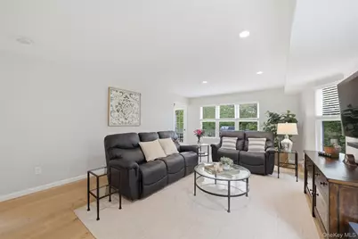 7 Guilford Circle, Goldens Bridge, NY 10526 - Photo 9