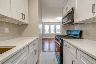 68 Artist Lake Dr, Middle Island, NY 11953 - Photo 7