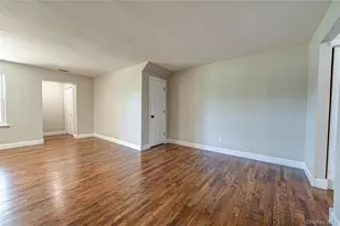 68 Artist Lake Dr, Middle Island, NY 11953 - Photo 9