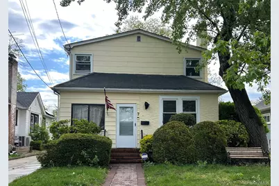 7 Bristol Street, Lynbrook, NY 11563 - Photo 1
