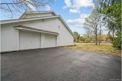 479 Half Hollow Road, Dix Hills, NY 11746 - Photo 21