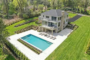 29 Soundview Ln, Sands Point, NY 11050 - Photo 3