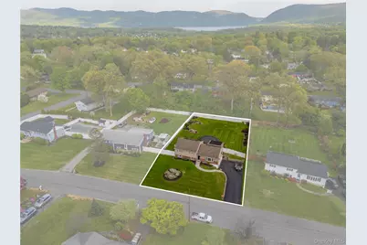 47 Continental Drive, New Windsor, NY 12553 - Photo 3