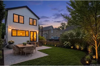 994 Singleton Avenue, Woodmere, NY 11598 - Photo 3