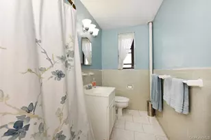 143-50 Hoover Ave, Briarwood, NY 11435 - Photo 15