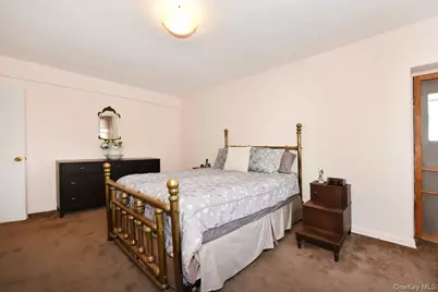 143-50 Hoover Avenue #416, Briarwood, NY 11435 - Photo 11