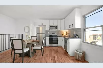 1148 E 211th Street, Bronx, NY 10469 - Photo 3