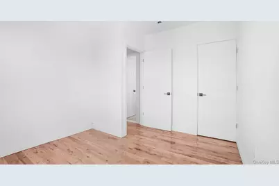 1148 E 211th Street, Bronx, NY 10469 - Photo 15