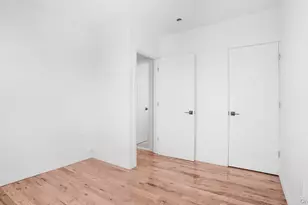 1148 E 211th St, Bronx, NY 10469 - Photo 15
