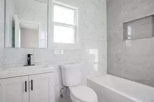 1148 E 211th St, Bronx, NY 10469 - Photo 23