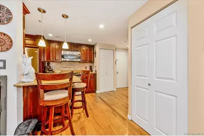 185 W Park Avenue #201, Long Beach, NY 11561 - Photo 11