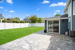 126 Henry St, Massapequa, NY 11758 - Photo 33