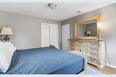 126 Henry Street, Massapequa, NY 11758 - Photo 21