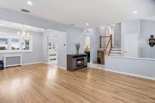 126 Henry St, Massapequa, NY 11758 - Photo 7