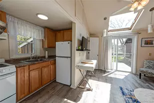 18 Shinnecock Rd, Hampton Bays, NY 11946 - Photo 5