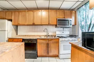 33-21 72nd St, Jackson Heights, NY 11372 - Photo 7