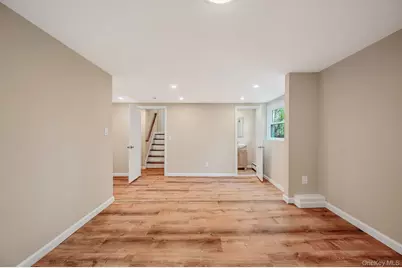 1076 Northgate Court, Uniondale, NY 11553 - Photo 19