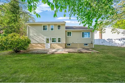 1076 Northgate Court, Uniondale, NY 11553 - Photo 5